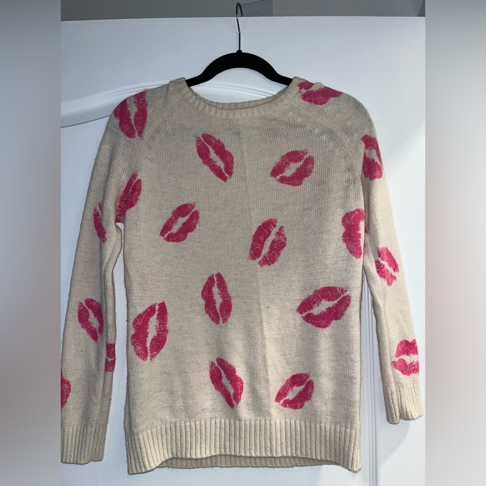 Smooch sweater